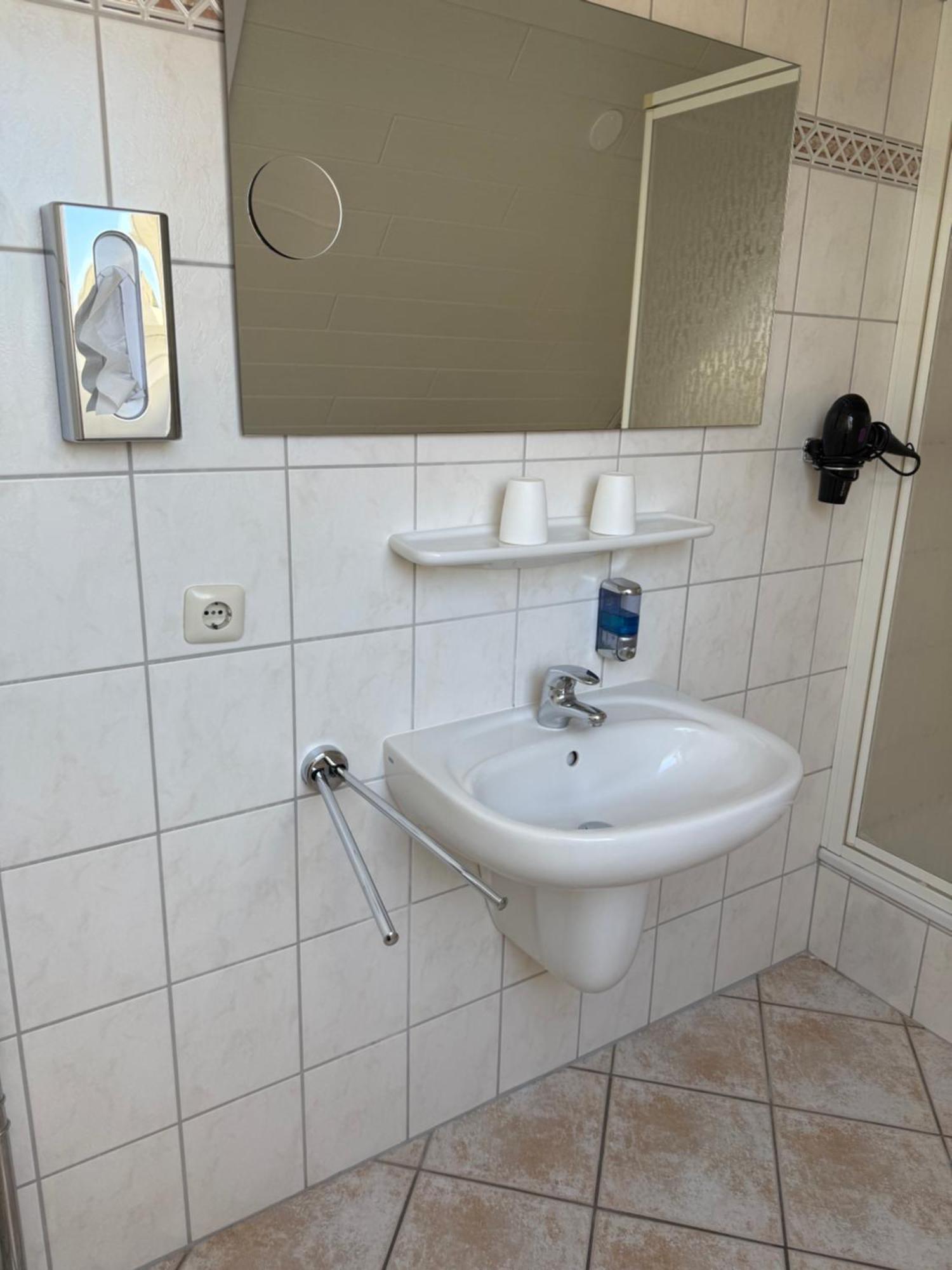 Hotel Peters Neuharlingersiel Luaran gambar